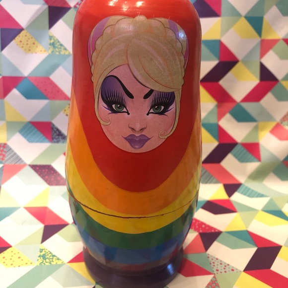Pride nesting dolls - Picture 5 of 5